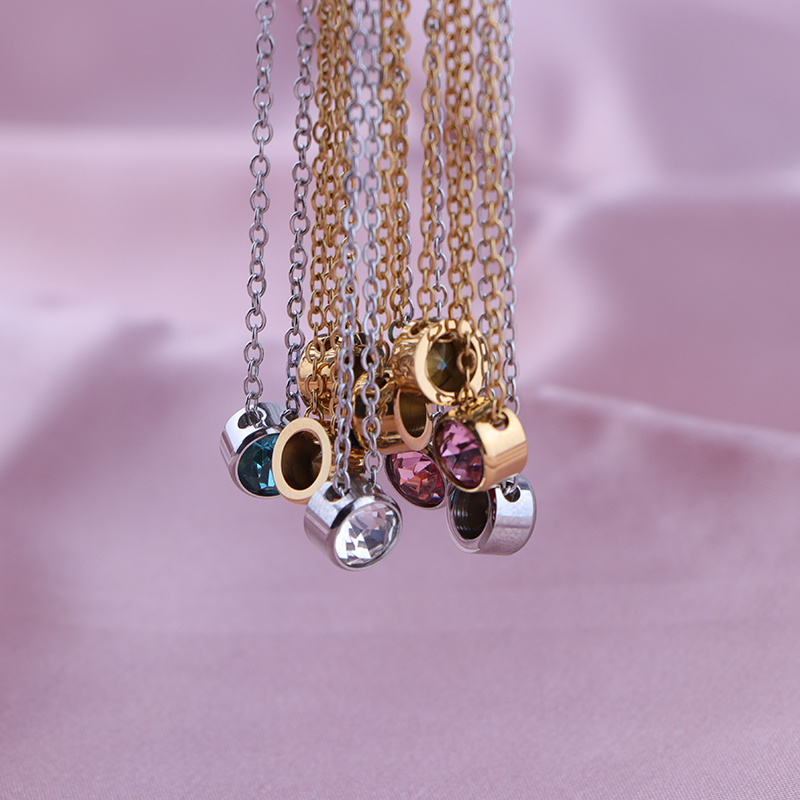 Stainless Steel 12 Birthstones - Birth Flower Necklace 评论和价格